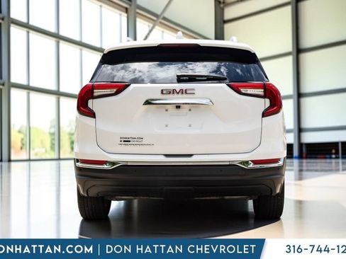 Used 2023 GMC Terrain SLT FWD image 22