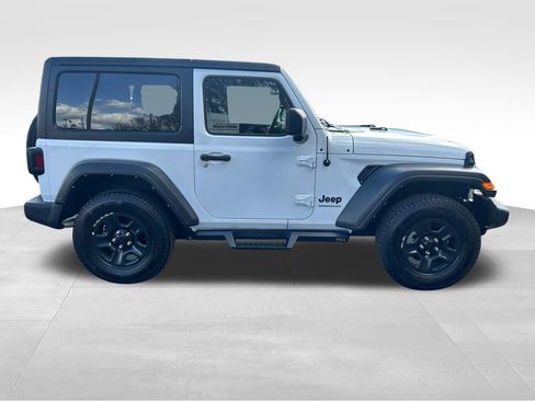 Used 2022 Jeep Wrangler Sport AWD/4WD image 6