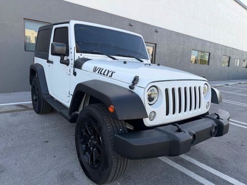 Used 2015 Jeep Wrangler Sport AWD/4WD image 8
