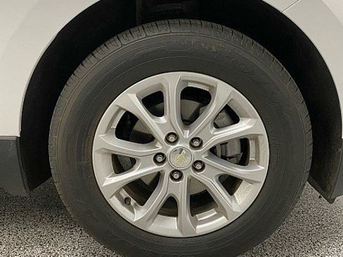 Used 2020 Chevrolet Equinox LT image 23
