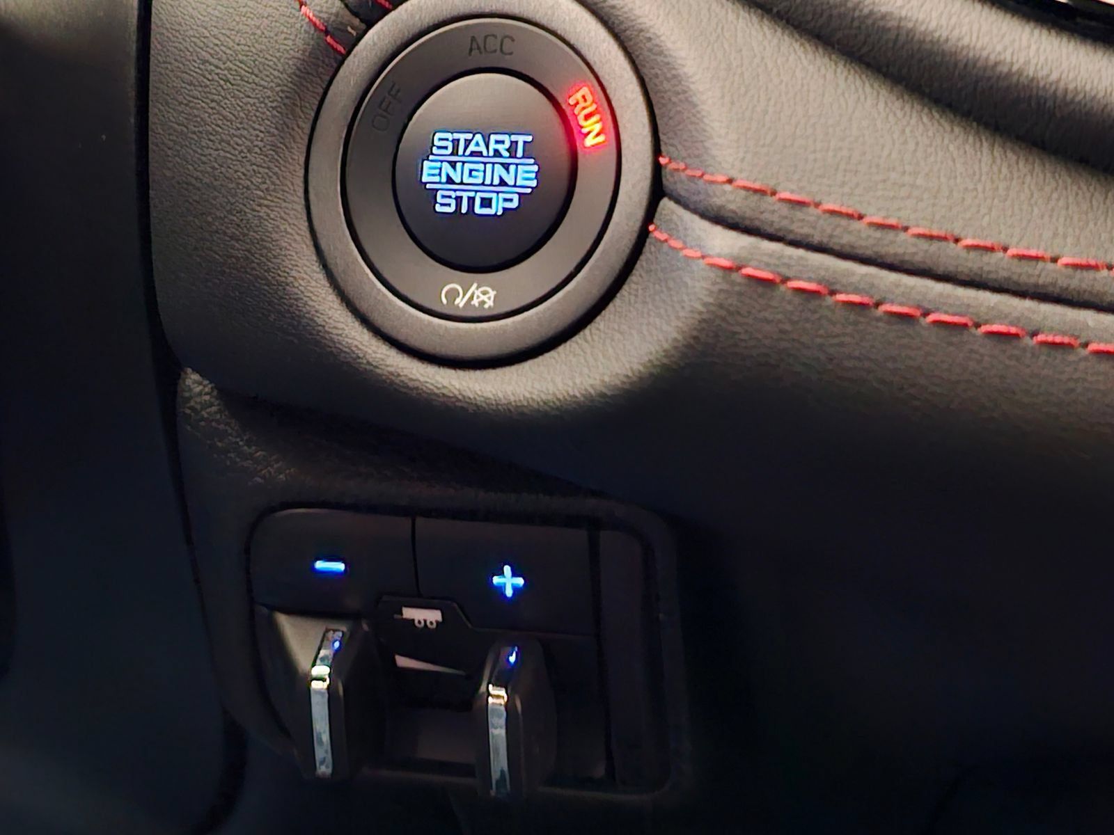 Used 2023 Dodge Durango GT AWD/4WD image 17
