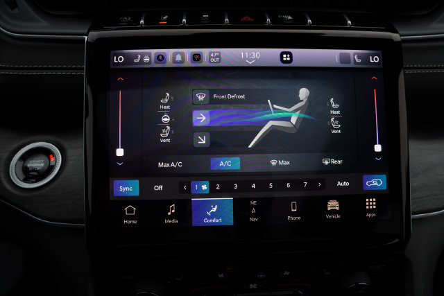 Certified 2024 Jeep Grand Cherokee Limited w/ Luxury Tech Group II AWD/4WD image 30
