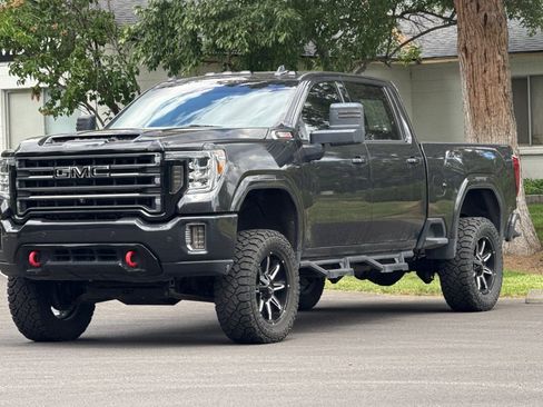 Used 2020 GMC Sierra 2500 AT4 w/ AT4 Premium Package AWD/4WD image 8