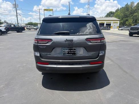 Used 2021 Jeep Grand Cherokee L Laredo AWD/4WD image 7