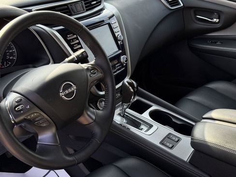 Used 2024 Nissan Murano SV AWD/4WD image 12