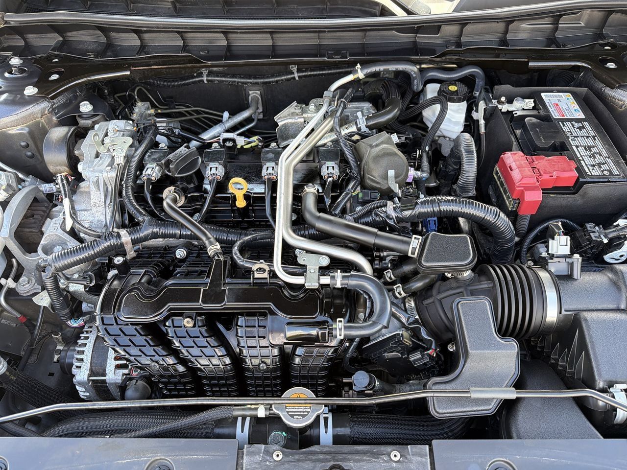 Used 2024 Nissan Altima 2.5 SV FWD image 10