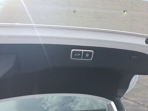 Used 2025 Hyundai Sonata Limited FWD image 14