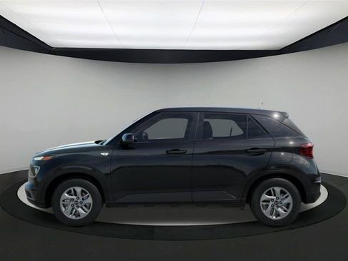 New 2026 Hyundai Venue SE image 3