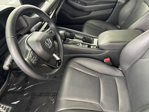 Used 2025 Honda Accord Sport image 25