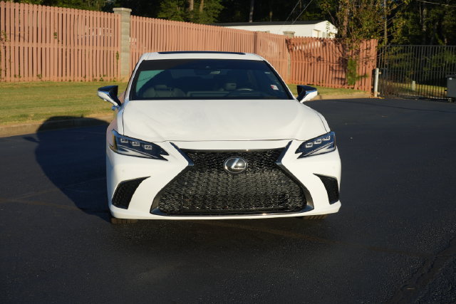 Used 2024 Lexus ES 350 F Sport w/ Accessory Package (Z2) FWD image 2