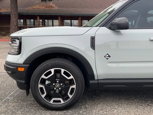Used 2024 Ford Bronco Sport Outer Banks w/ Tech Package AWD/4WD image 10