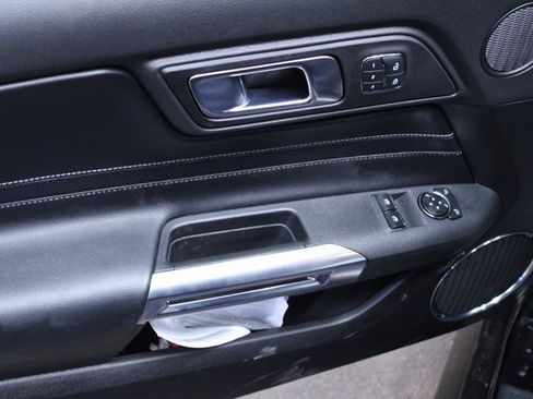 Used 2022 Ford Mustang GT Premium image 13