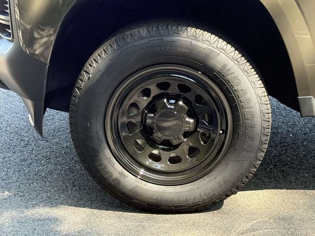 Certified 2024 Chevrolet Colorado W/T RWD image 8
