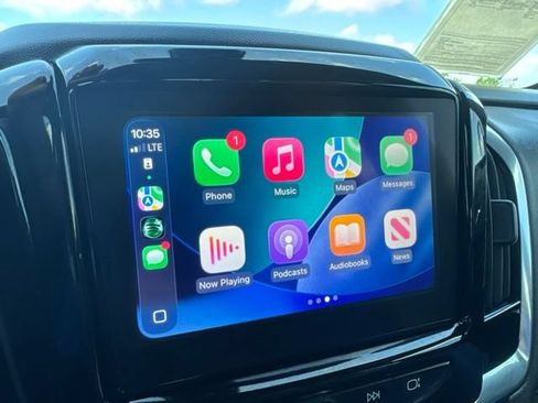 Used 2023 Chevrolet Traverse RS w/ LPO, Floor Liner Package AWD/4WD image 6
