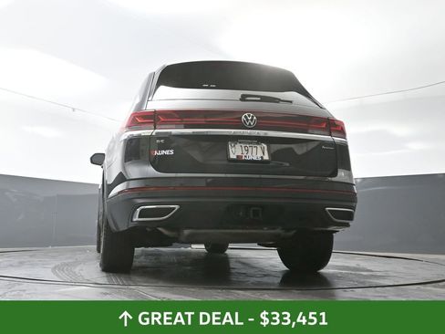 Used 2025 Volkswagen Atlas SE image 59