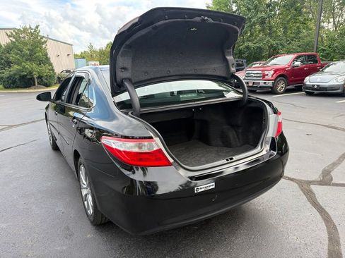 Used 2016 Toyota Camry XLE w/ Moonroof Package FWD image 34