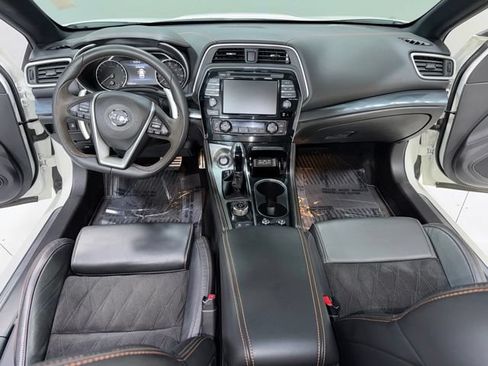 Used 2021 Nissan Maxima SR FWD image 17