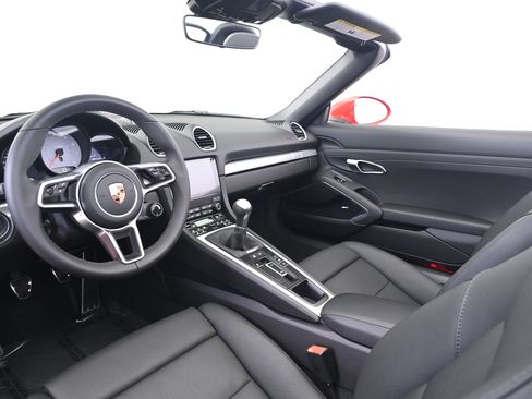 Certified 2025 Porsche 718 Boxster S image 4