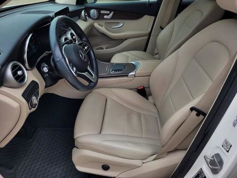 Used 2020 Mercedes-Benz GLC 300 GLC 300 image 25