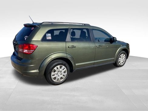 Used 2016 Dodge Journey SE w/ Flexible Seating Group FWD image 12