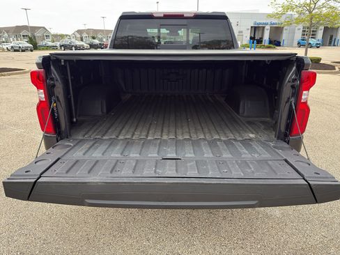 Used 2023 Chevrolet Silverado 1500 LTZ AWD/4WD image 12