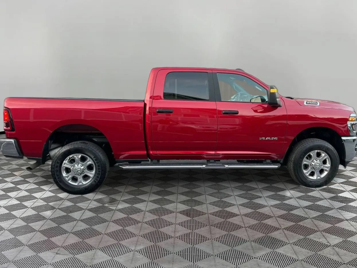 Used 2026 RAM 2500 Big Horn AWD/4WD image 4