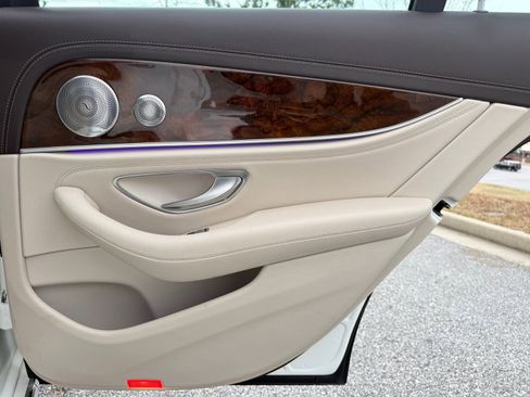 Used 2017 Mercedes-Benz E 300 image 46