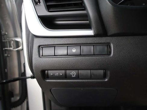 Used 2023 Nissan Rogue SV AWD/4WD image 36