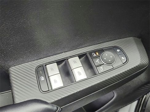 Used 2024 Mitsubishi Outlander SE image 22