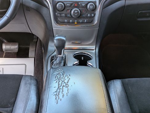 Used 2018 Jeep Grand Cherokee Altitude RWD image 23