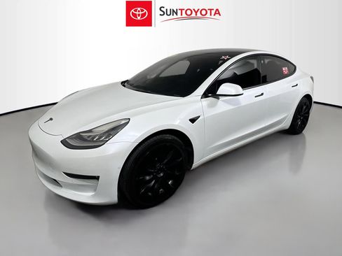 Used 2022 Tesla Model 3 Long Range AWD/4WD image 9