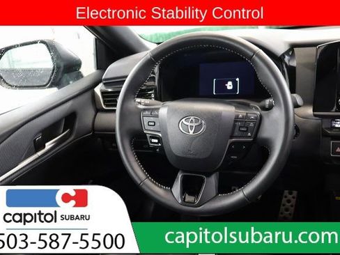 Used 2025 Toyota Camry SE image 16