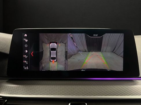 Used 2019 BMW 540i w/ M Sport Package RWD image 25