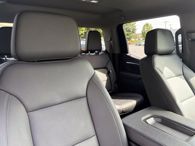 Used 2026 GMC Sierra 1500 SLT AWD/4WD image 28
