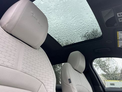 New 2026 Jaguar F-PACE R-Dynamic S AWD/4WD image 11