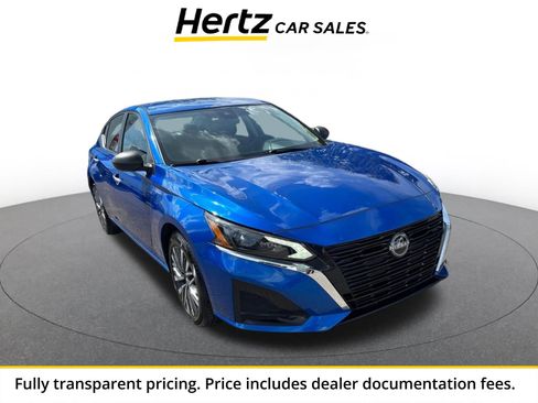 Used 2025 Nissan Altima 2.5 SV FWD image 1