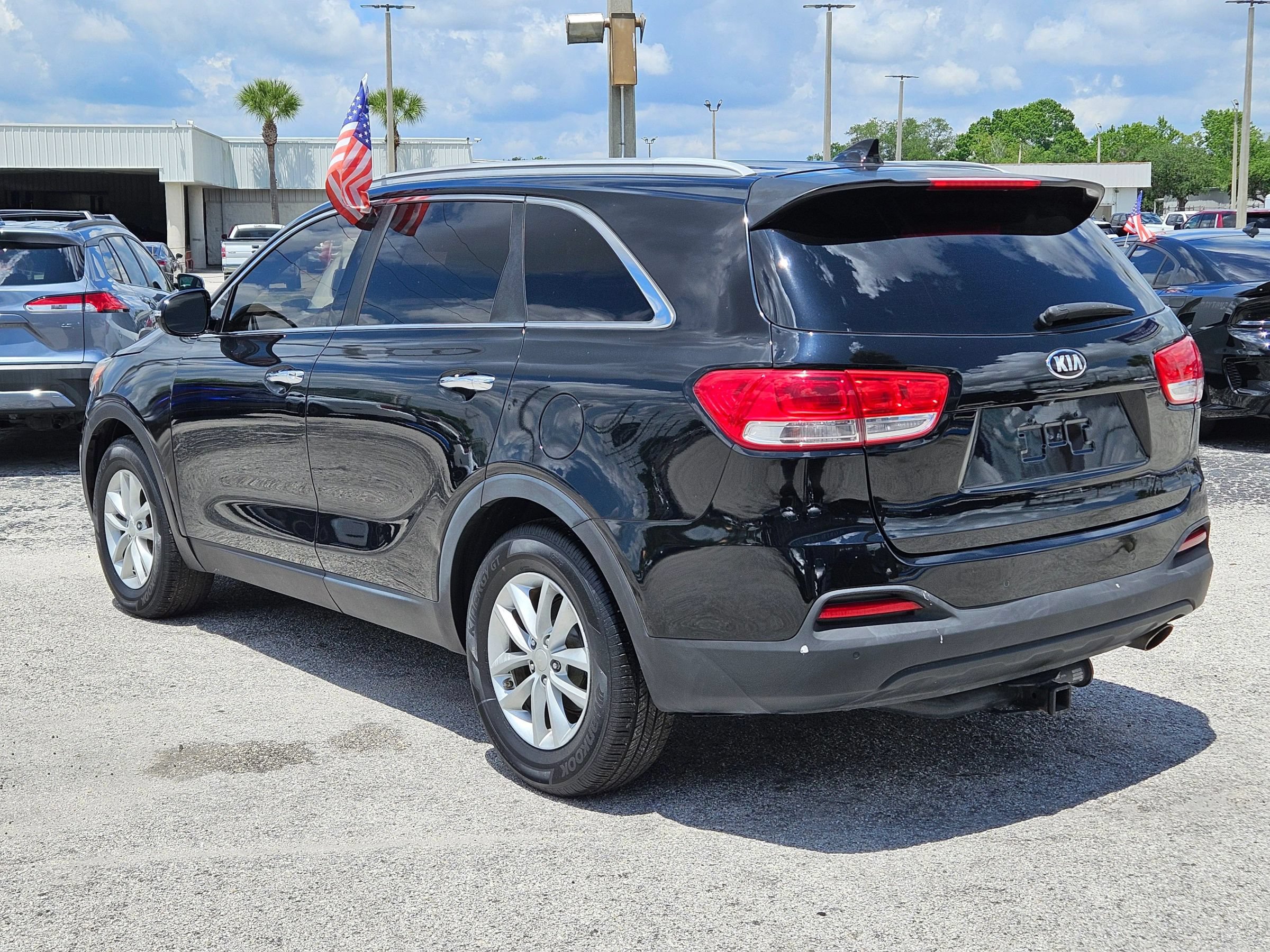 Used 2016 Kia Sorento FWD w/ LX Convenience Package image 5
