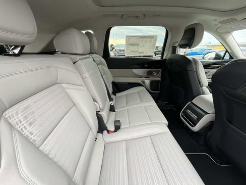 New 2026 Lincoln Nautilus Reserve AWD/4WD image 15