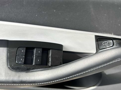 Used 2021 Tesla Model Y 2WD image 15