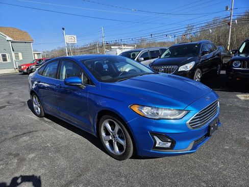Used 2020 Ford Fusion SE image 6