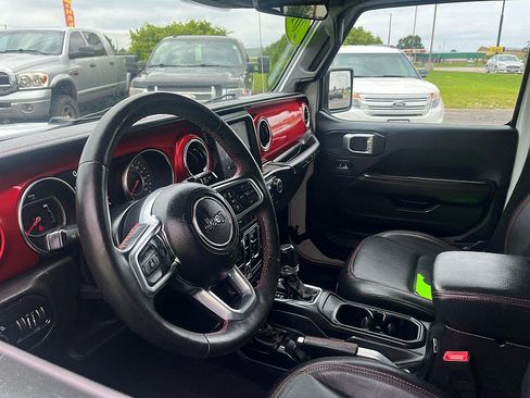 Used 2019 Jeep Wrangler Unlimited Rubicon AWD/4WD image 16