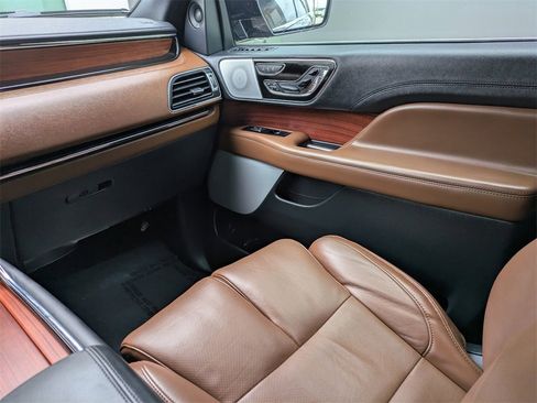 Certified 2024 Lincoln Navigator Reserve image 19