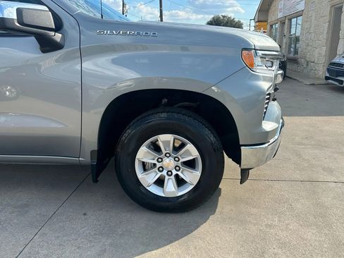 Used 2025 Chevrolet Silverado 1500 LT image 28