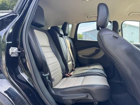 Used 2019 Ford Escape SEL AWD/4WD image 22