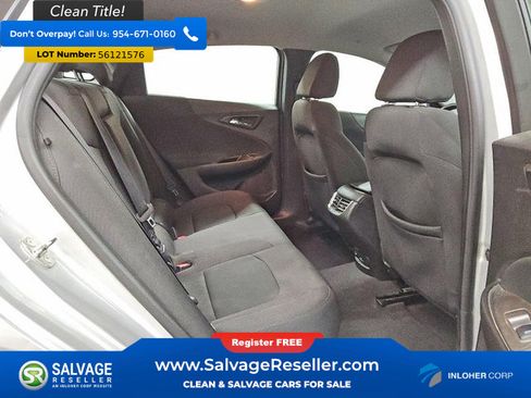 Used 2017 Chevrolet Malibu LT FWD image 13
