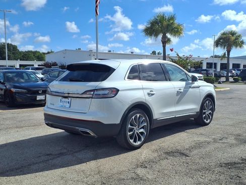 Used 2023 Lincoln Nautilus Reserve FWD image 2