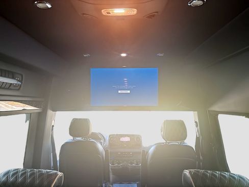 Used 2022 Mercedes-Benz Sprinter 2500 image 17