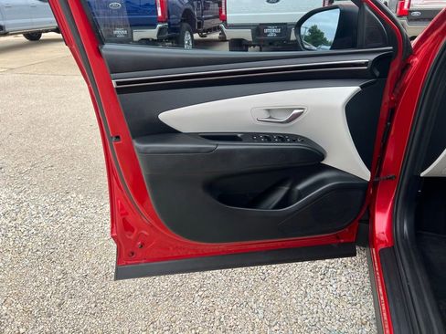 Used 2022 Hyundai Tucson SE FWD image 11