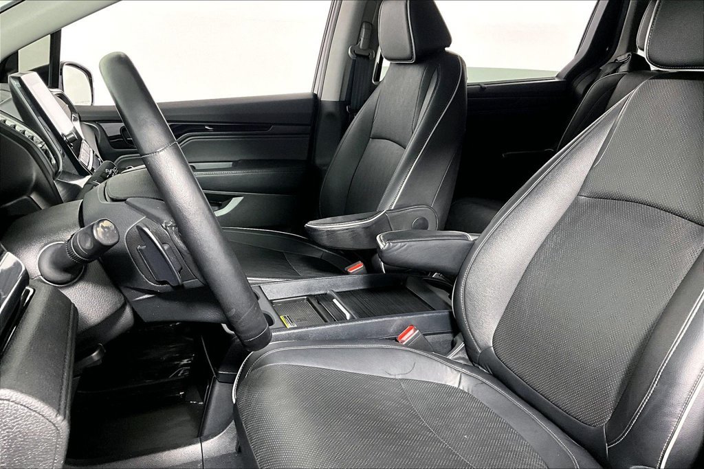 Used 2023 Honda Odyssey Elite image 25
