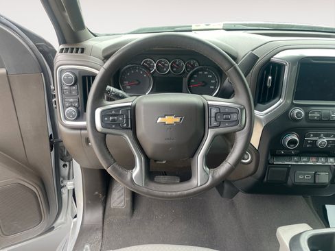 Used 2022 Chevrolet Silverado 1500 LT w/ Work Truck Package AWD/4WD image 12